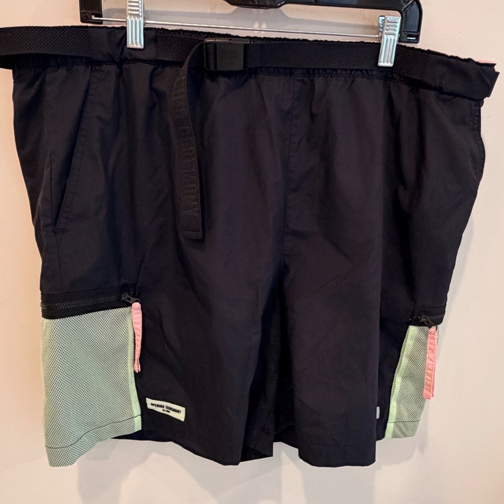 Columbia x Opening Ceremony Shorts Mens XL Black Green Pink Belted Gorpcore